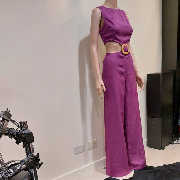 💥SHOWSTOPPER💥Sleevless Cut Out Wide Leg Jumpsuit in Magenta - Picture 11 of 16